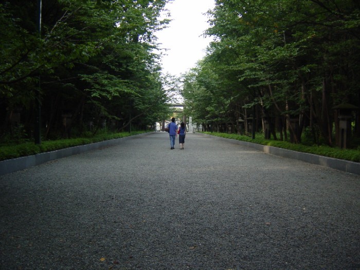 http://kuyu.jp/diary/upload/2006/07/robo%20027-thumb.jpg
